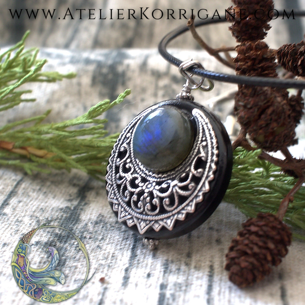 Collier Lune Labradorite "Lleuad" - Amulette Wicca Korrigane