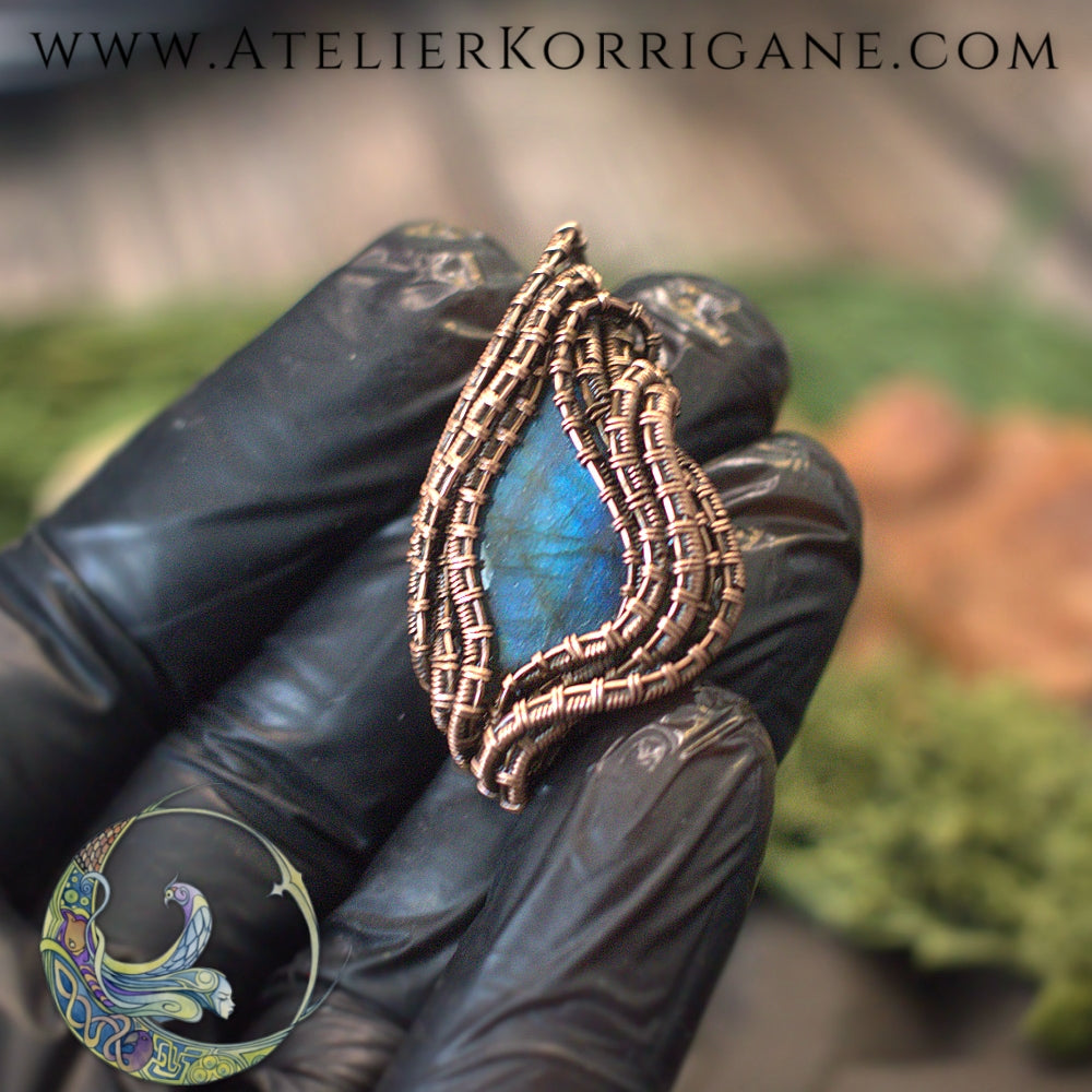 Collier de Litha en Labradorite bleue Korrigane