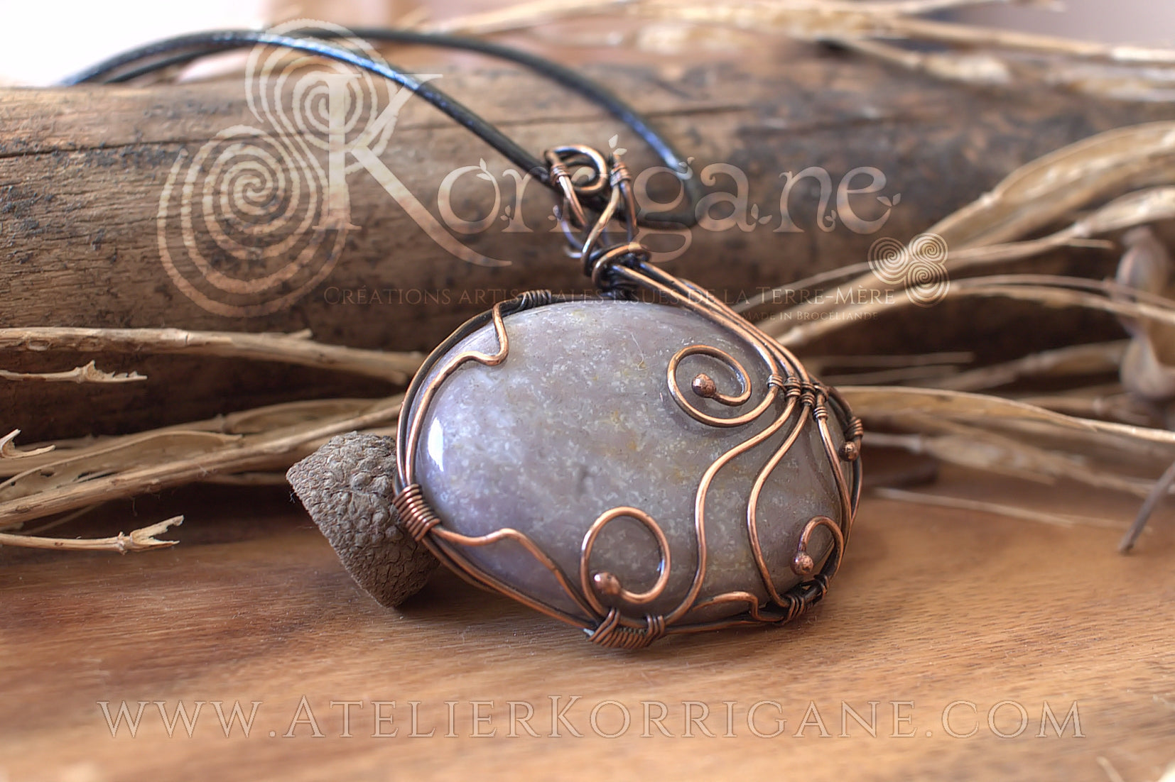 Collier en Lépidolite Korrigane