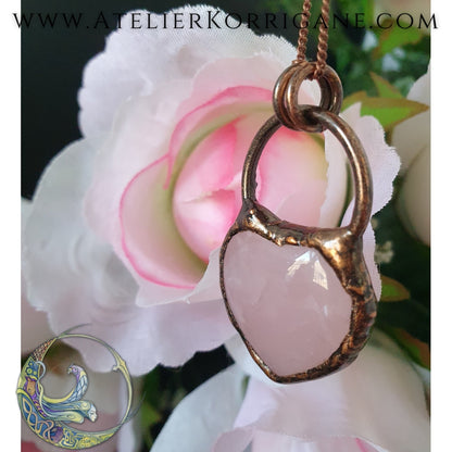 Collier en Quartz Rose en forme de cœur Korrigane