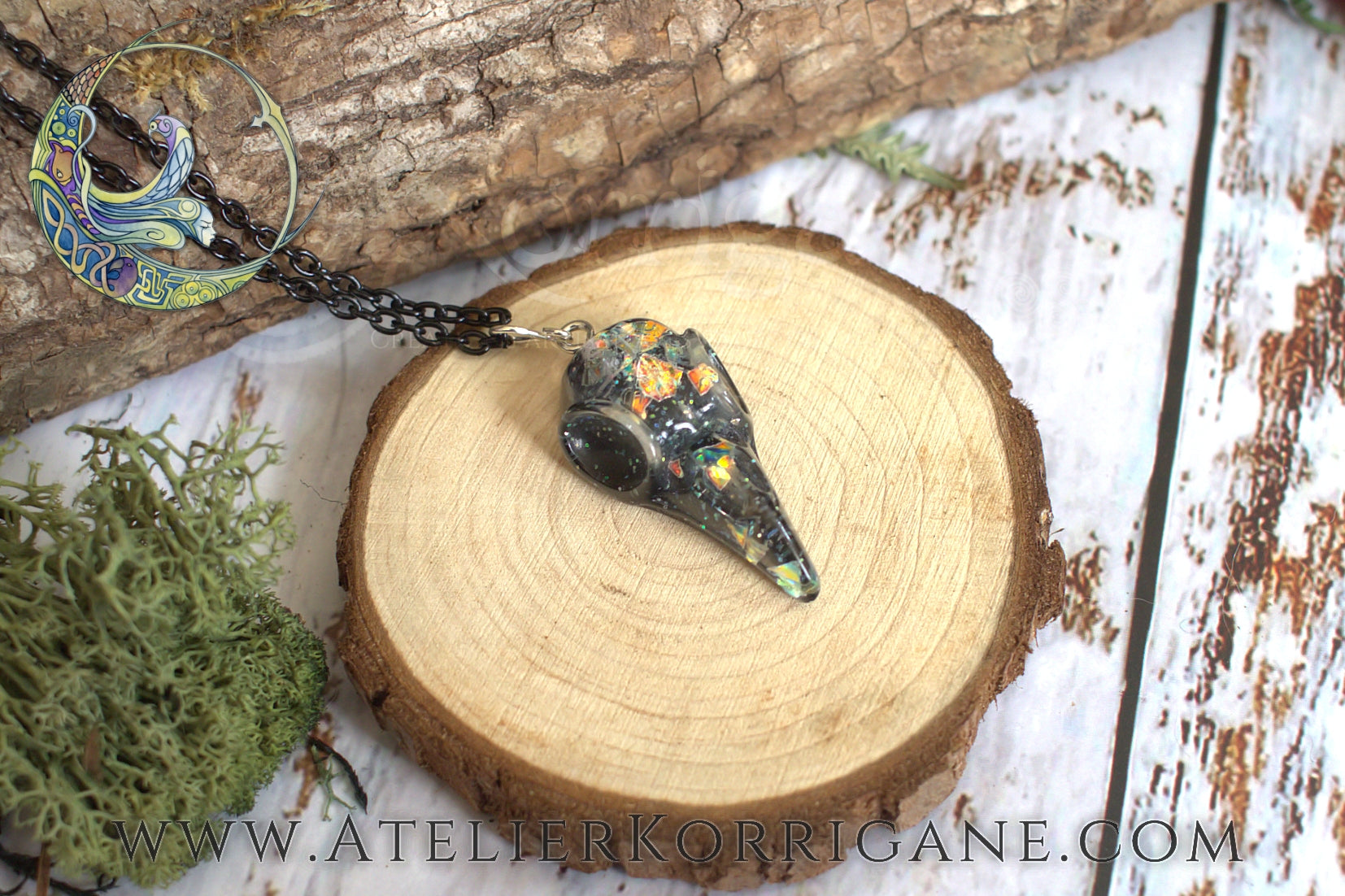 Pendentif Totem Corbeau pailleté Korrigane