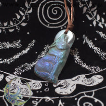 Charger l&#39;image dans la galerie, Collier Totem Loup et Lune Korrigane