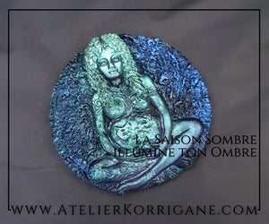 Plaque Déesse-Mère Gaia Totem et Décoration Autel Korrigane