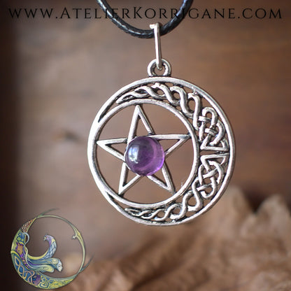 Pendentif pentagramme médaillon