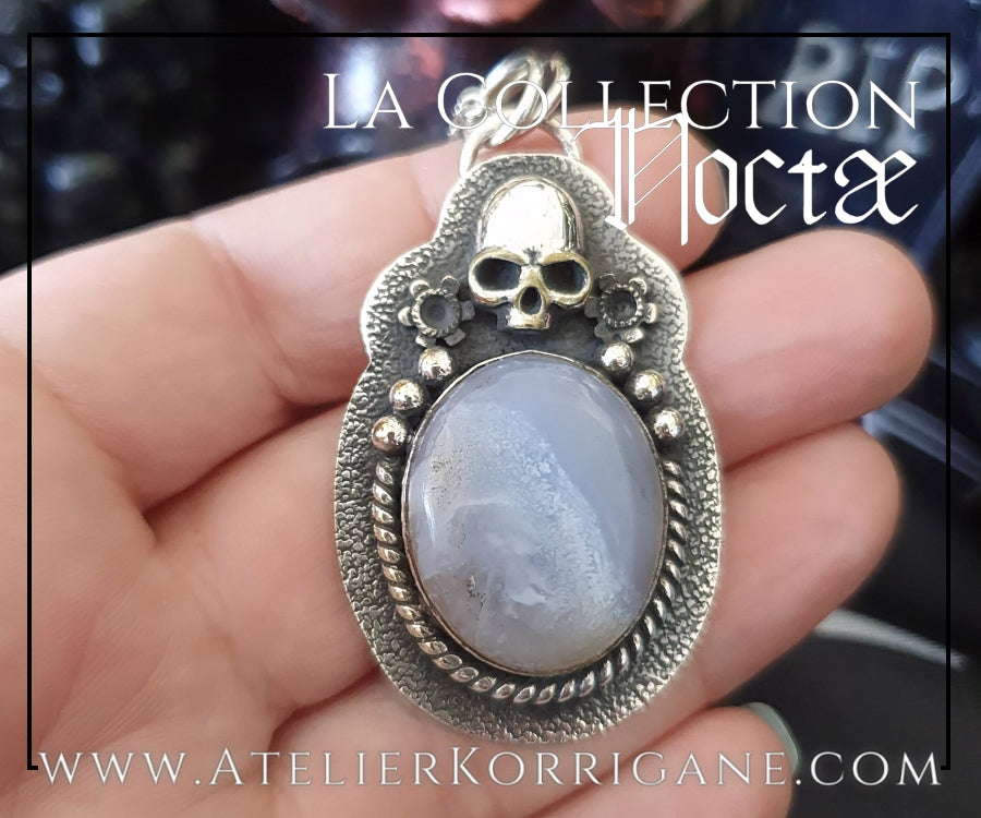 Pendentif Noctae en Agate tendrement bleutée et Argent Korrigane