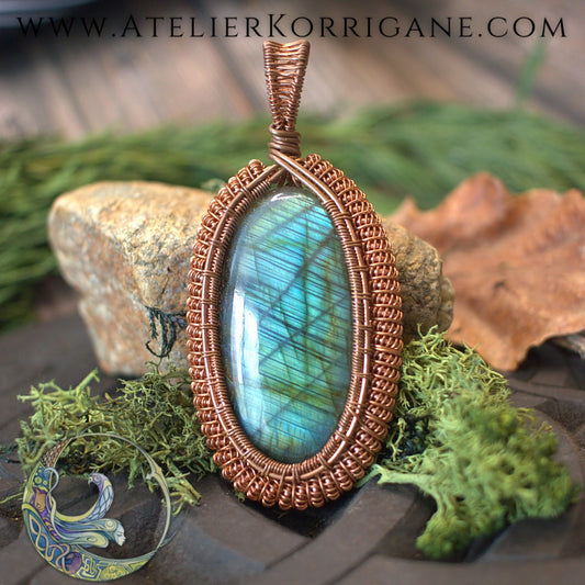 Talisman en Labradorite verte Korrigane