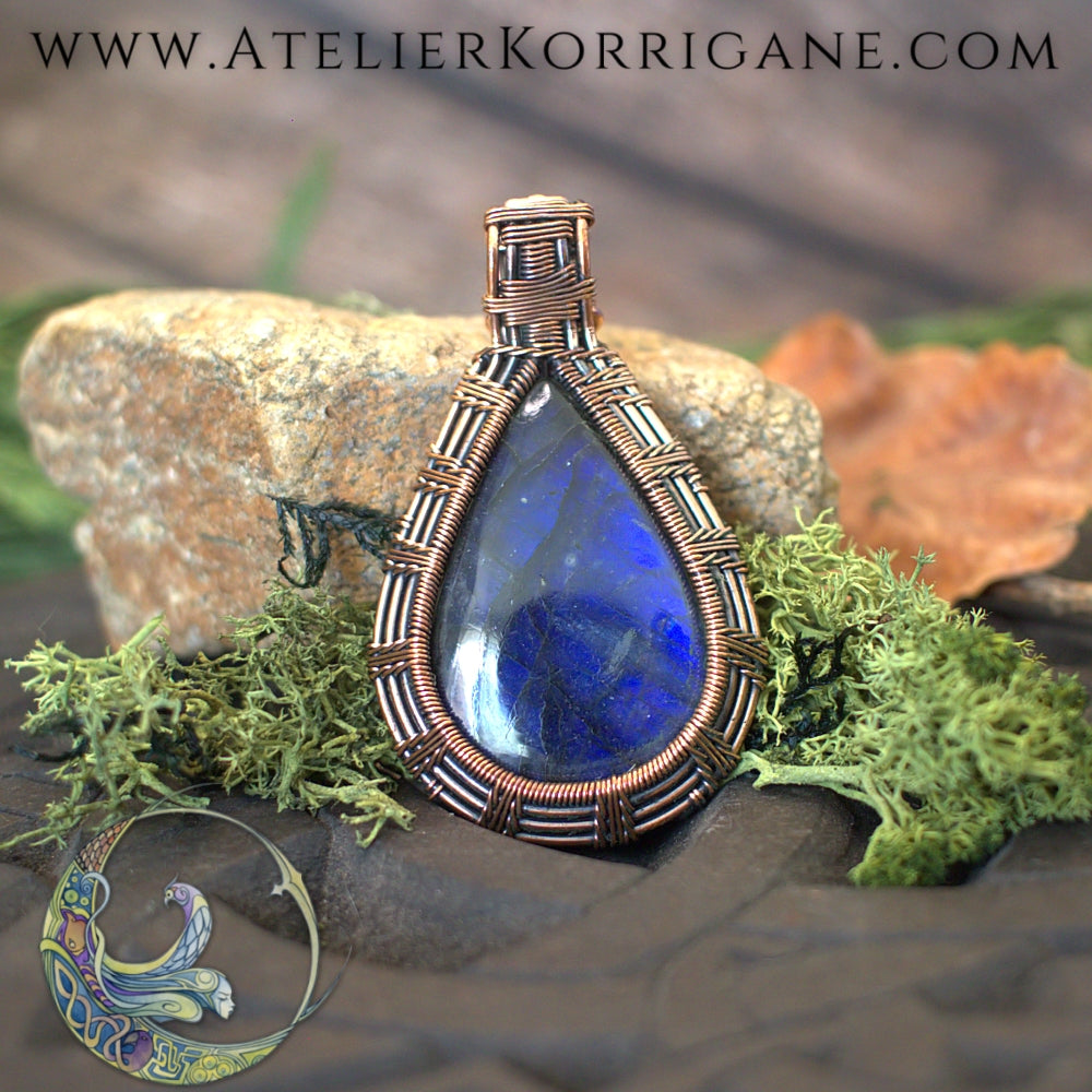 Pendentif en Labradorite Bleue Intense Korrigane