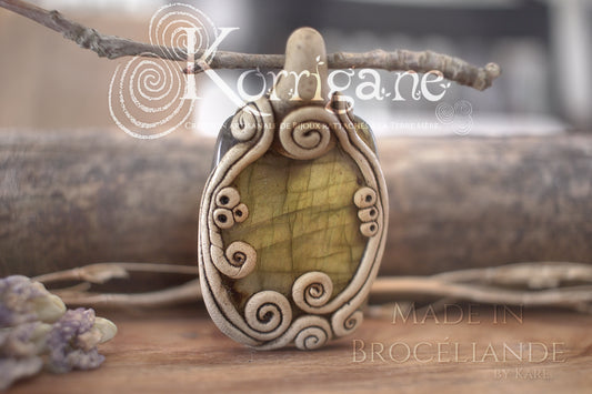 Pendentif en Labradorite - korrigane