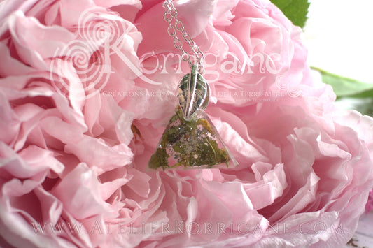Pendentif Ynis Wytrin avec son Aubépine - korrigane