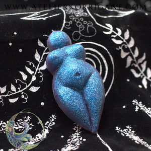 Talisman Gaia votre Déesse-Mère de Guidance - Bleu Pailleté Korrigane