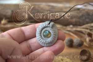 Collier Totem Ammonite en Labradorite - korrigane