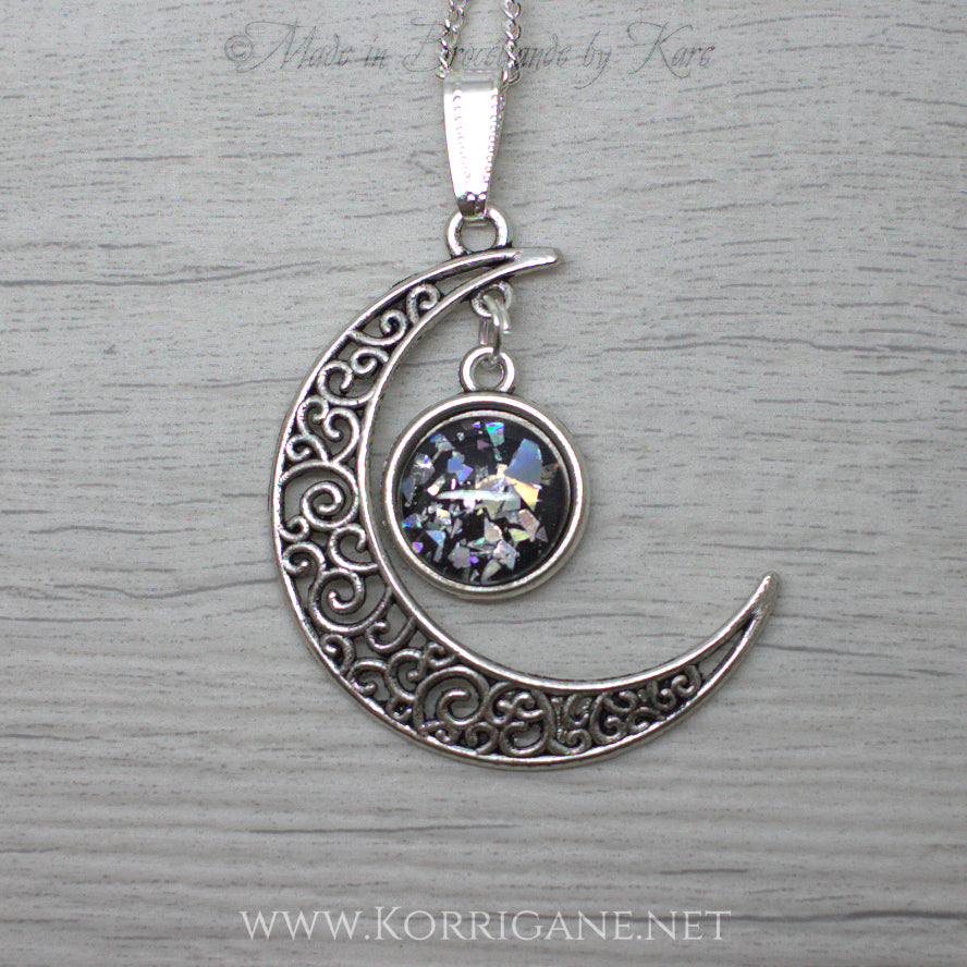 Pendentif Lune Celtique "Gealaí" Korrigane